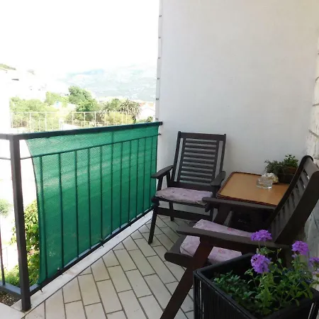 Tonci Apartman *