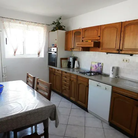 Tonci Apartman
